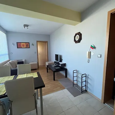 Private 2-bedroom 