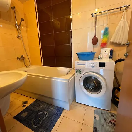 Private 2-bedroom With Pool And Free Parking In Marina Club