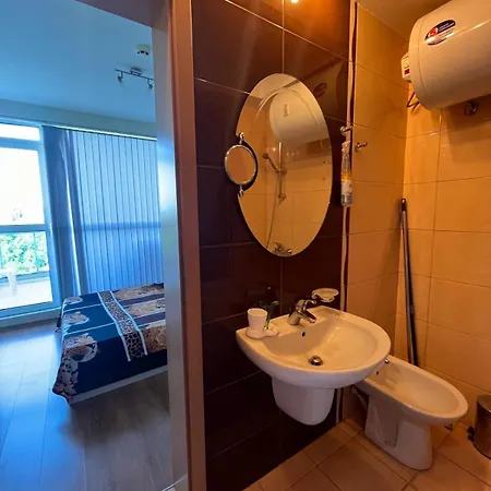 Private 2-bedroom 