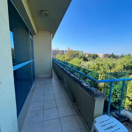 Aparthotel Private 2-bedroom With Pool And Free Parking In Marina Club 4*